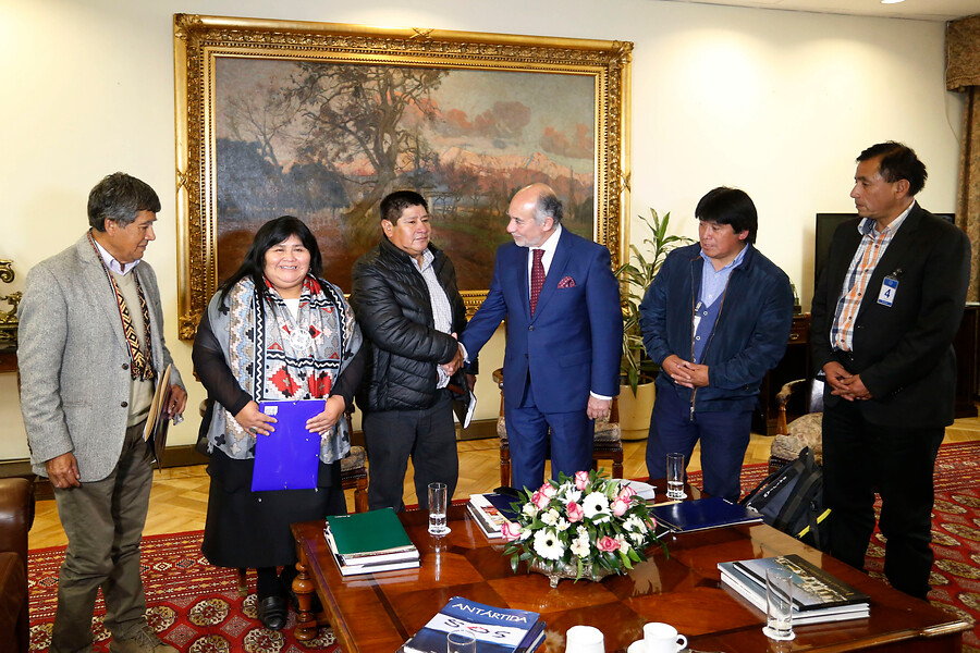 Presidente de la Cámara recibió a Marcelo Catrillanca y a comuneros de