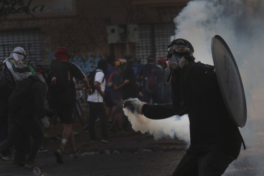 Encuesta Cadem En Desacuerdo Con La Violencia En Las Calles