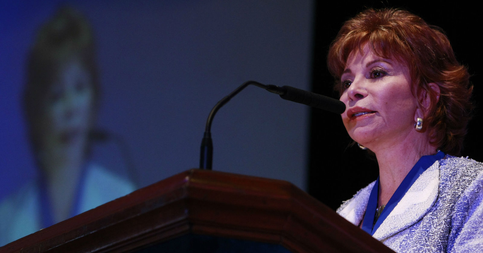 Isabel Allende Es Galardonada Con El Premio Liber