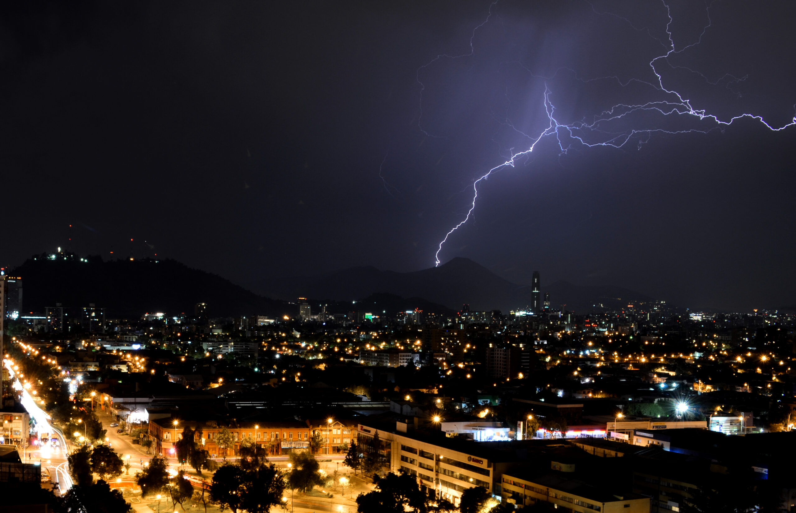 La Primera Tormenta Del Verano Onemi Activa La Alerta Temprana