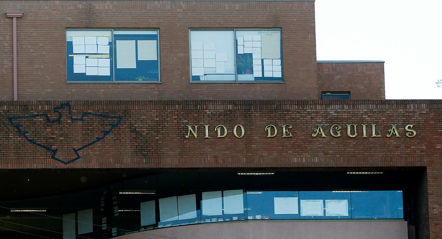 Lo Barnechea descartó construir viviendas sociales en cercanías del colegio  Nido de Aguilas - El Dínamo