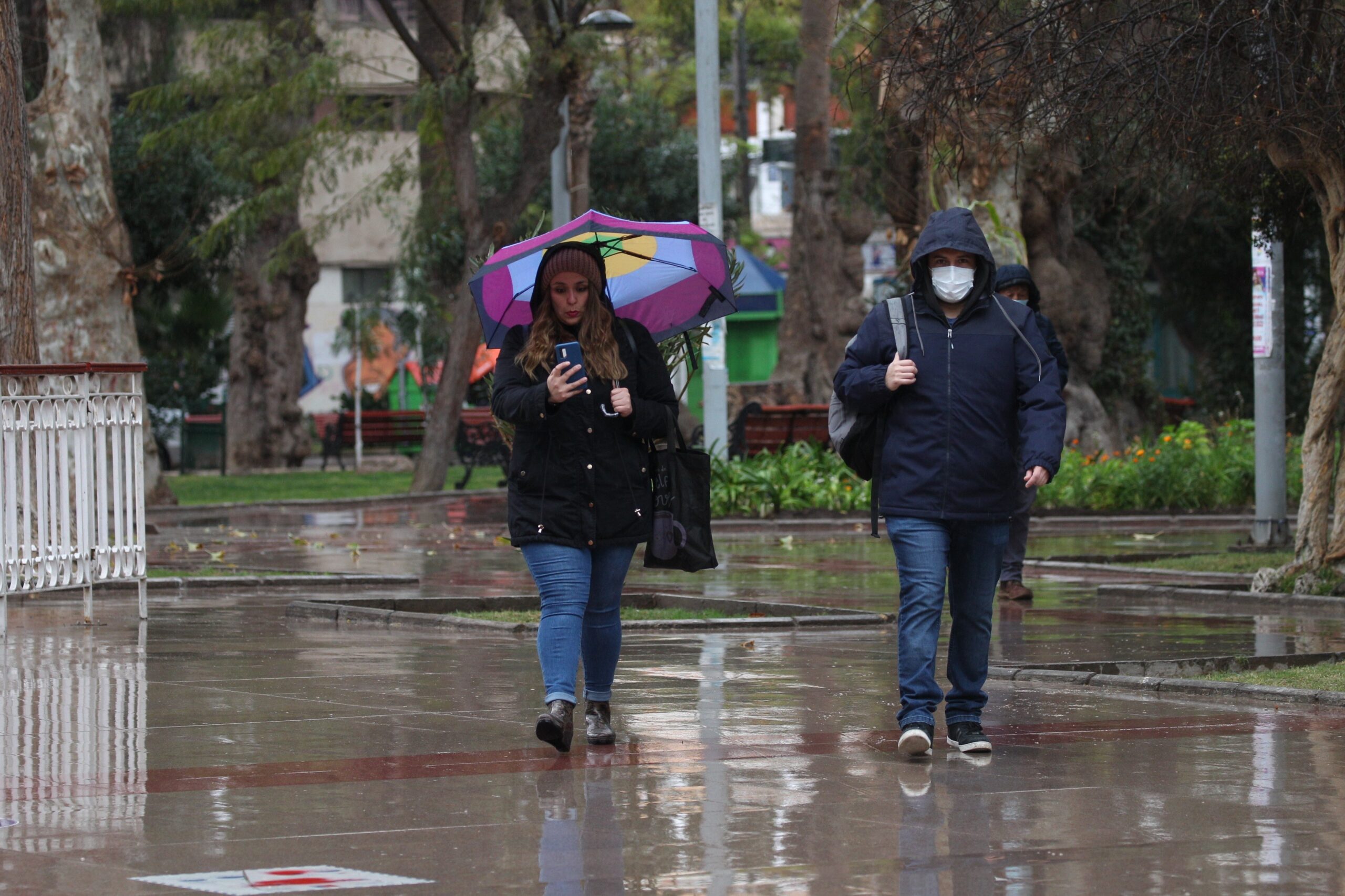 Vuelven las lluvias a Santiago ¿Cuándo comenzarán las precipitaciones