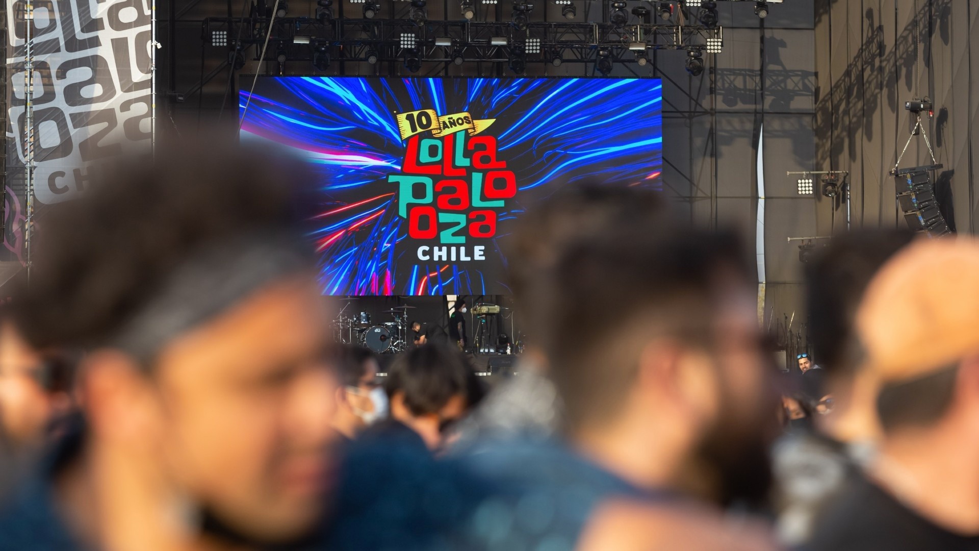 Drake y Rosalía encabezan el line up definitivo de Lollapalooza Chile