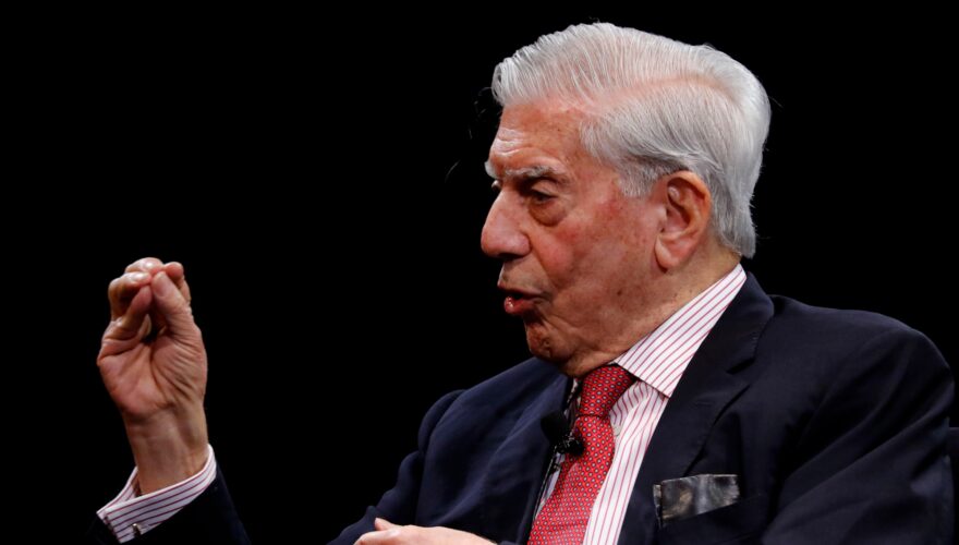 La invitación de Mario Vargas Llosa para participar de concurso de cuentos  